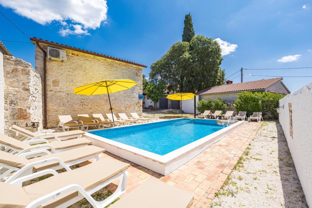 Villa Laura Barban Esterno foto