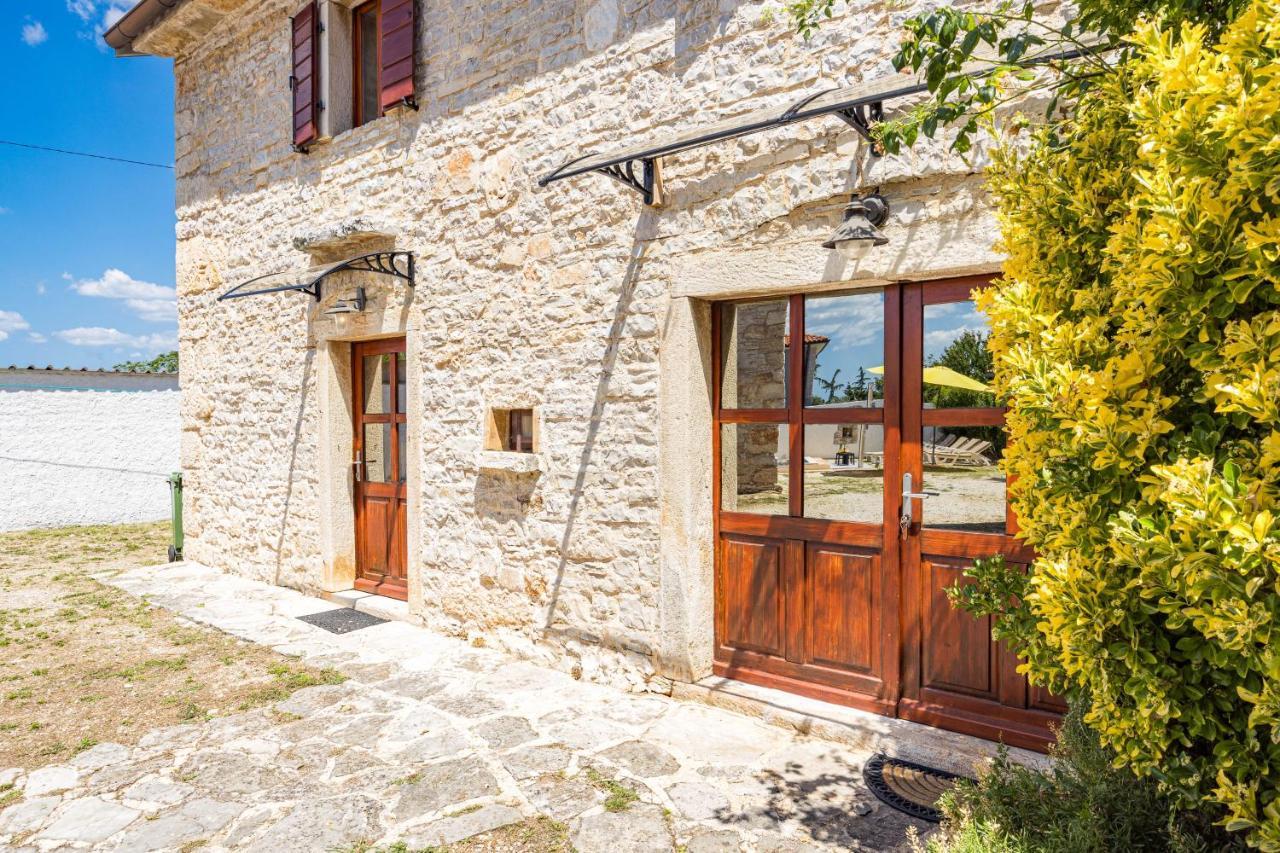 Villa Laura Barban Esterno foto